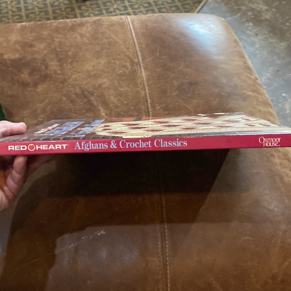 RedHeart Afghans & Crochet Classics - Picture 2 of 8